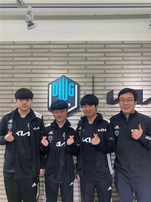 过一串长达 过一串长达